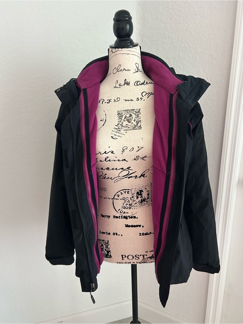 Columbia Women's Black Hooded Jacket with Fushia lining interchange 2 jackets!